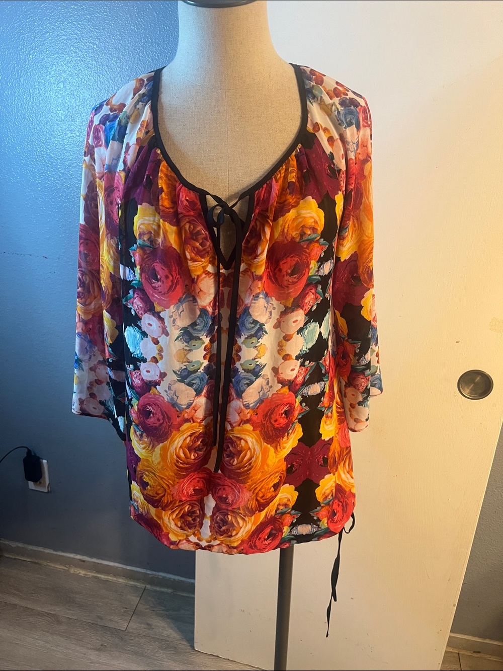 Nicole Miller Multicolor Floral Tie-Front Tunic